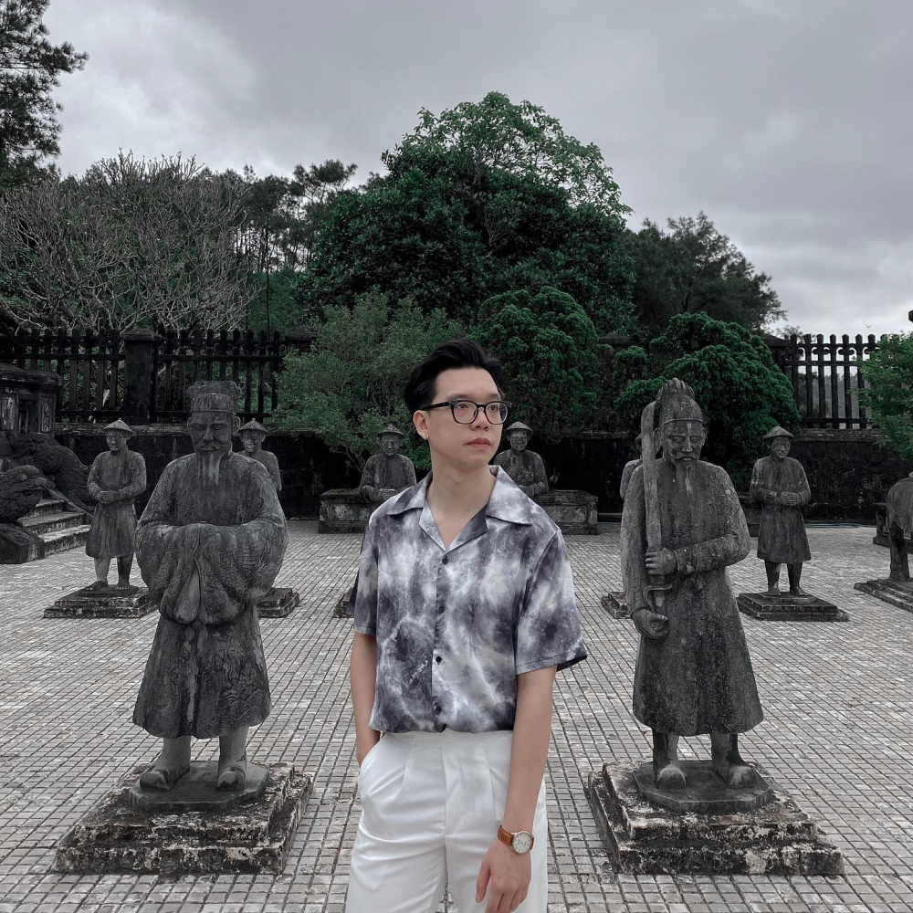 Người trẻ "dốc ví" để du lịch "sang chảnh"