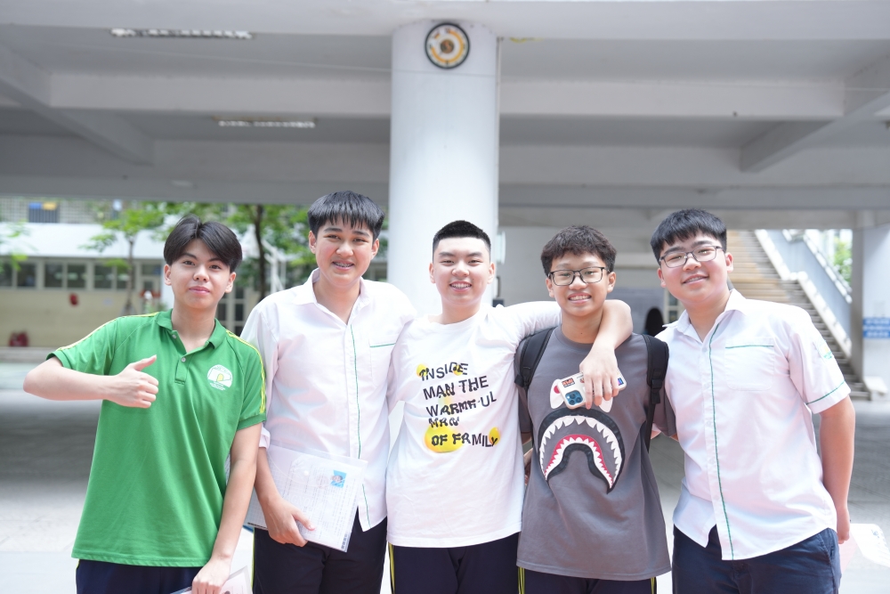 Hơn 103.000 thí sinh Hà Nội làm thủ tục dự thi vào lớp 10 Hơn 103.000 thí sinh Hà Nội làm thủ tục dự thi vào lớp 10