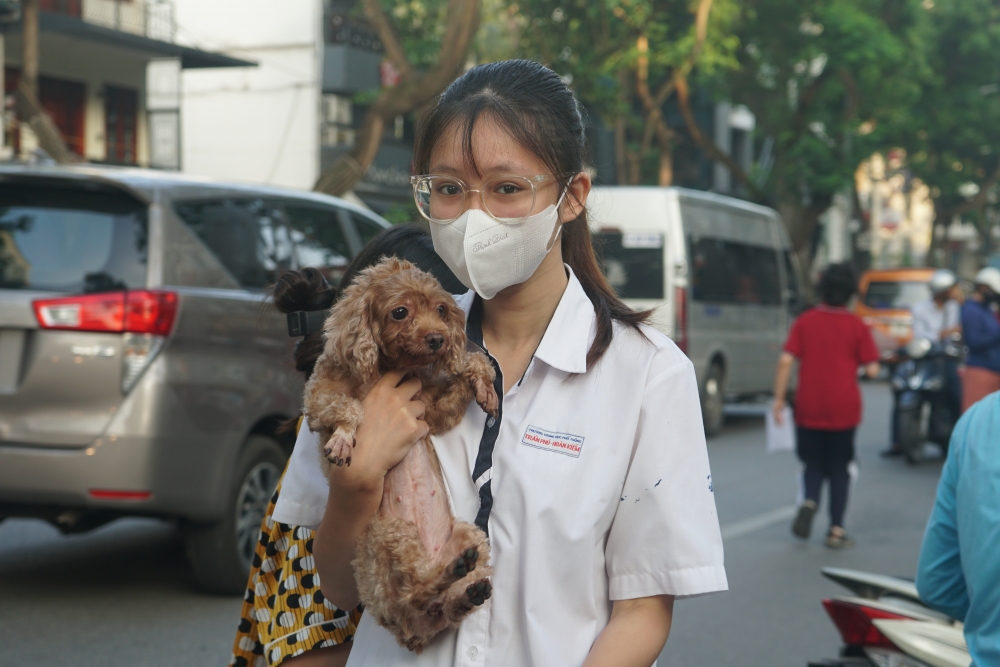 Kỳ thi của con, nỗi lo của bố mẹ