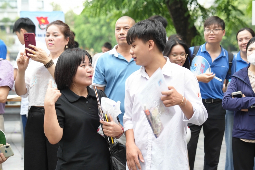 15 thí sinh bị đình chỉ trong ngày đầu tiên thi tốt nghiệp THPT 2025