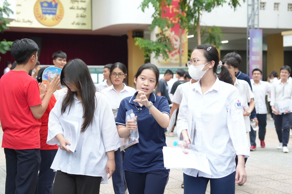 15 thí sinh bị đình chỉ trong ngày đầu tiên thi tốt nghiệp THPT 2025
