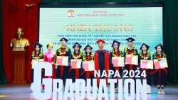 Hơn 1.000 sinh viên Học viện Hành chính Quốc gia nhận bằng tốt nghiệp