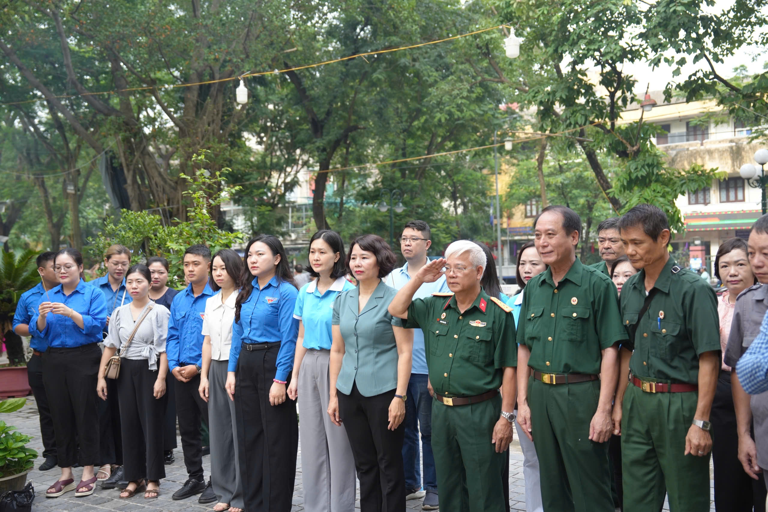 Tưởng nhớ nữ Anh hùng liệt sĩ Võ Thị Sáu