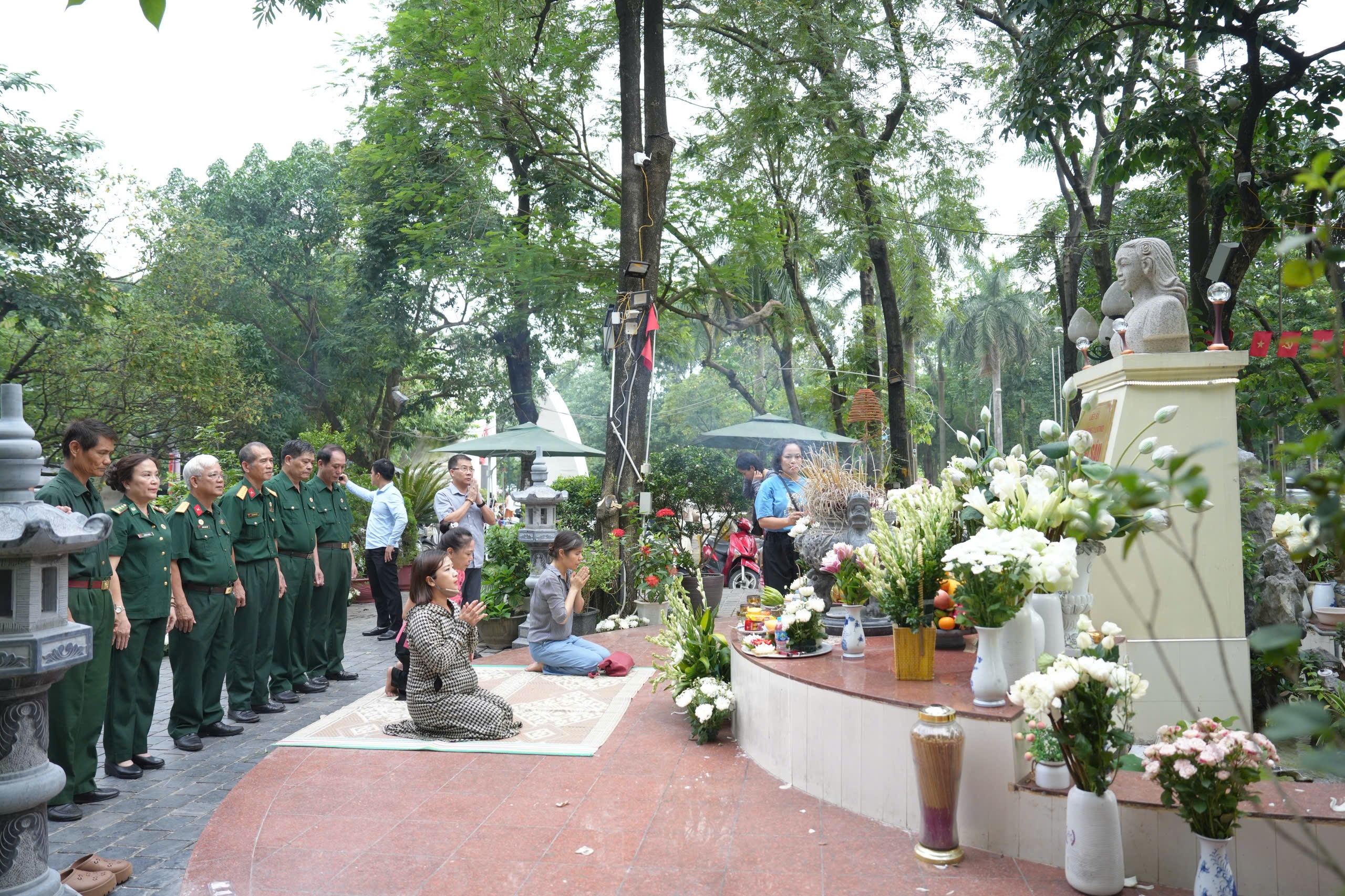 Tưởng nhớ nữ Anh hùng liệt sĩ Võ Thị Sáu