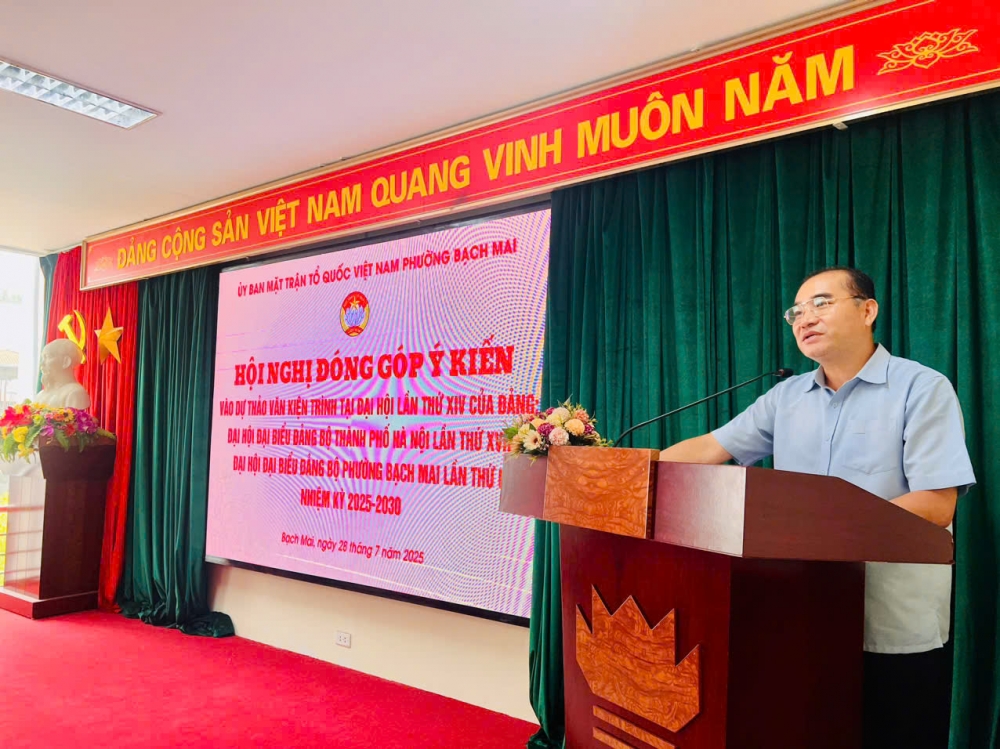 Ủy ban MTTQ phường Bạch Mai góp ý vào dự thảo văn kiện Đại hội Đảng các cấp