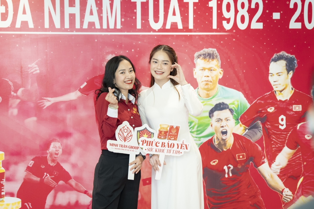 Yến chưng cao cấp Phúc Bảo Yến đồng hành cùng giải bóng đá Nhâm Tuất 1982