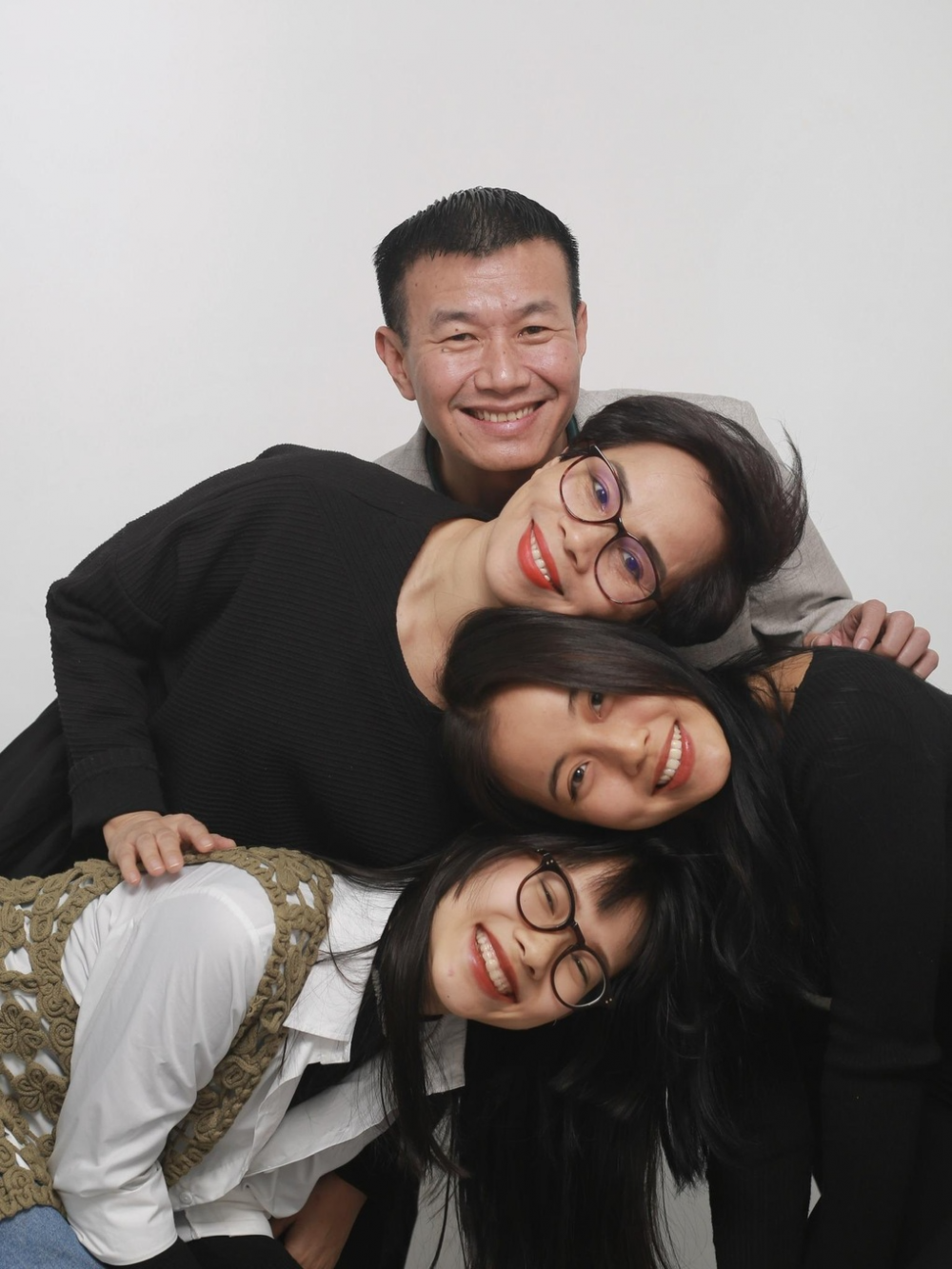 Những mảng tối của các gia đình TikToker trên mạng xã hội