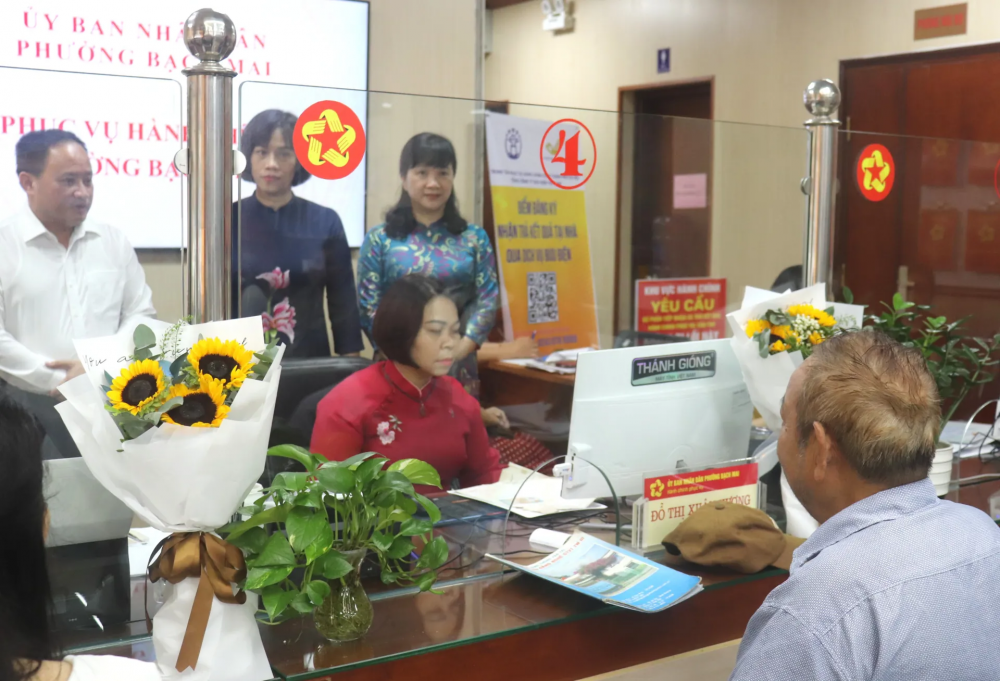 Phường Bạch Mai tăng tốc vận hành hiệu quả mô hình chính quyền 2 cấp