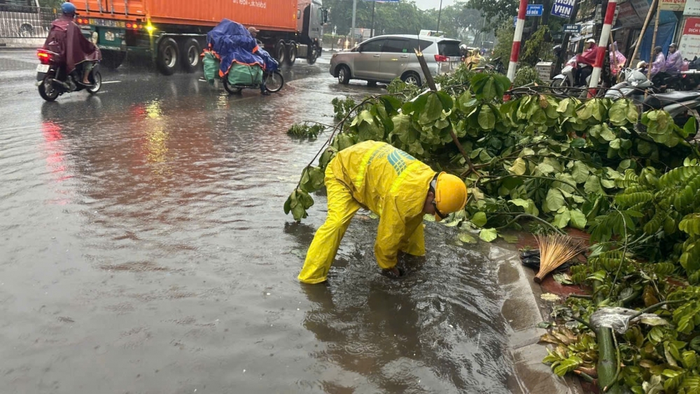 Chủ động xử lý kịp thời các tình huống xảy ra trong bão