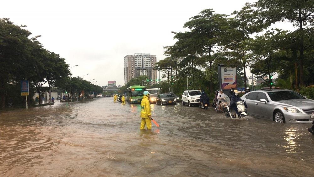 Tiếp tục đảm bảo công tác thoát nước mùa mưa lũ