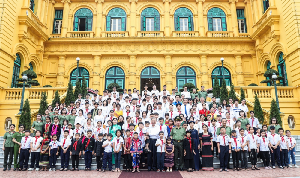 Tổng Bí thư, Chủ tịch nước Tô Lâm gửi thư chúc Tết Trung thu thiếu niên, nhi đồng