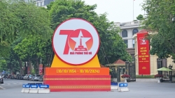 ha noi ruc ro co hoa chao mung 70 nam ngay giai phong thu do