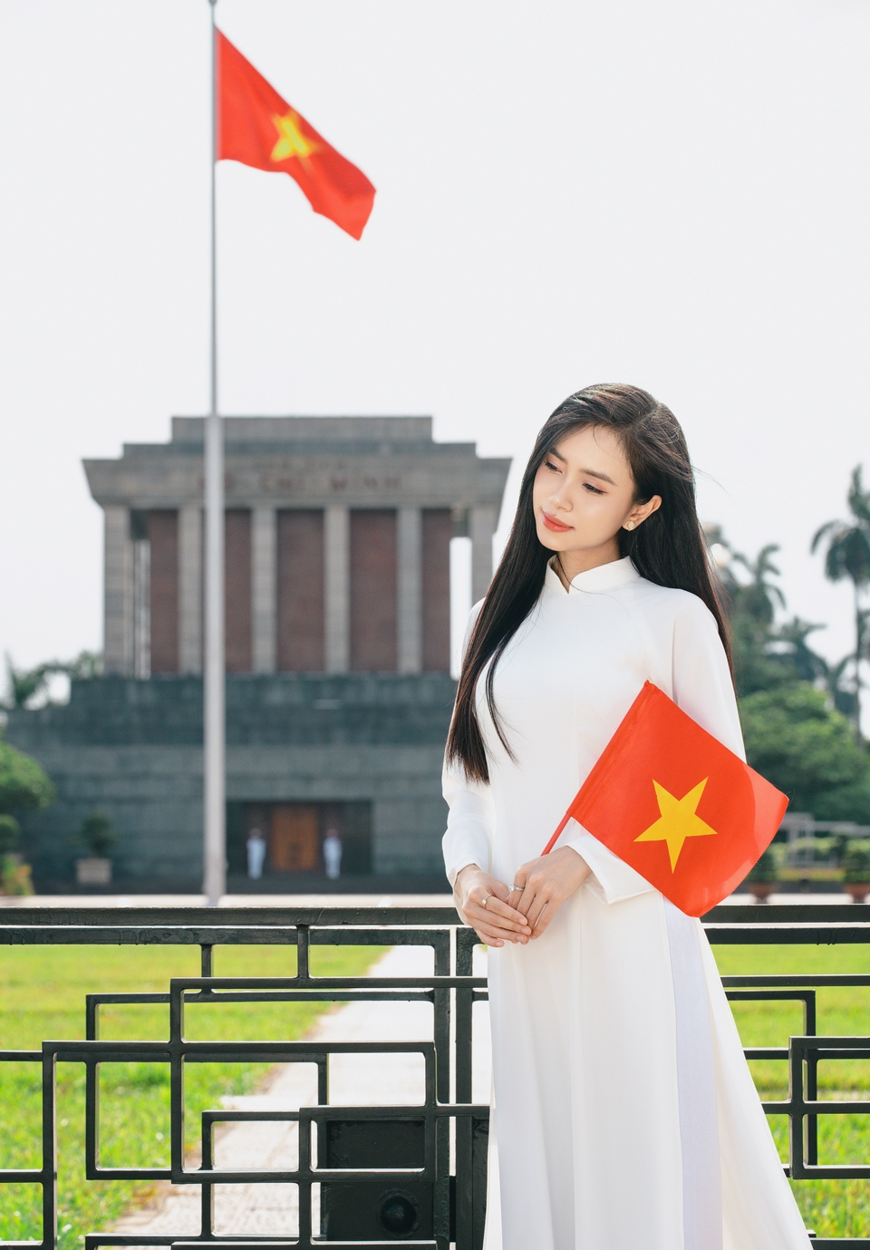 Shop cho thuê áo dài quá tải đơn dịp 2/9 Shop cho thuê áo dài quá tải đơn dịp 2/9