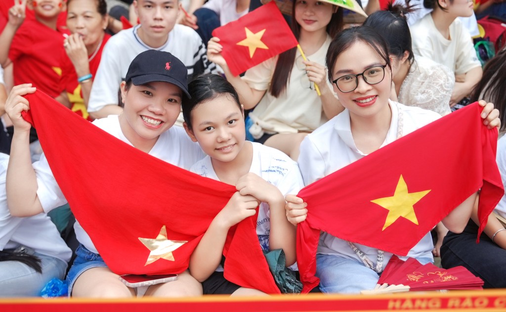 Hân hoan, tự hào được hòa mình trong ngày hội lớn của non sông