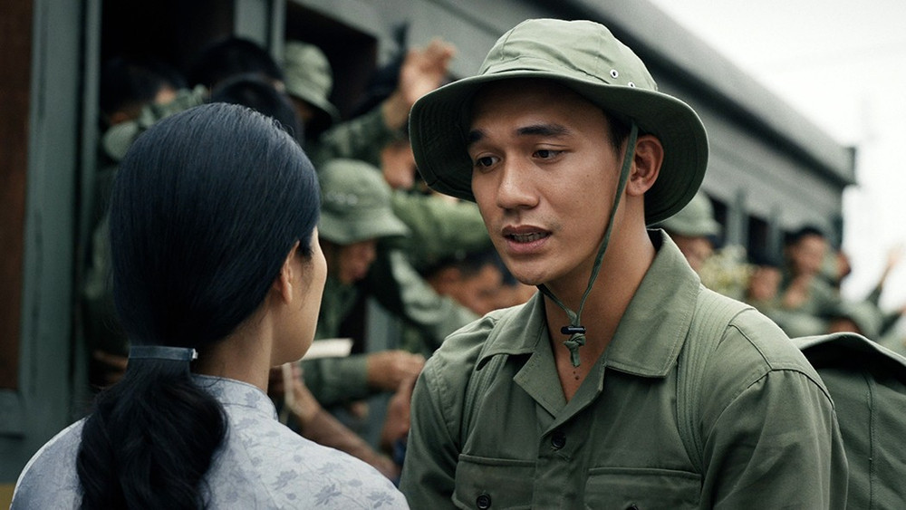 “Mưa đỏ” - Cơn bão phòng vé làm thay đổi diện mạo điện ảnh Việt