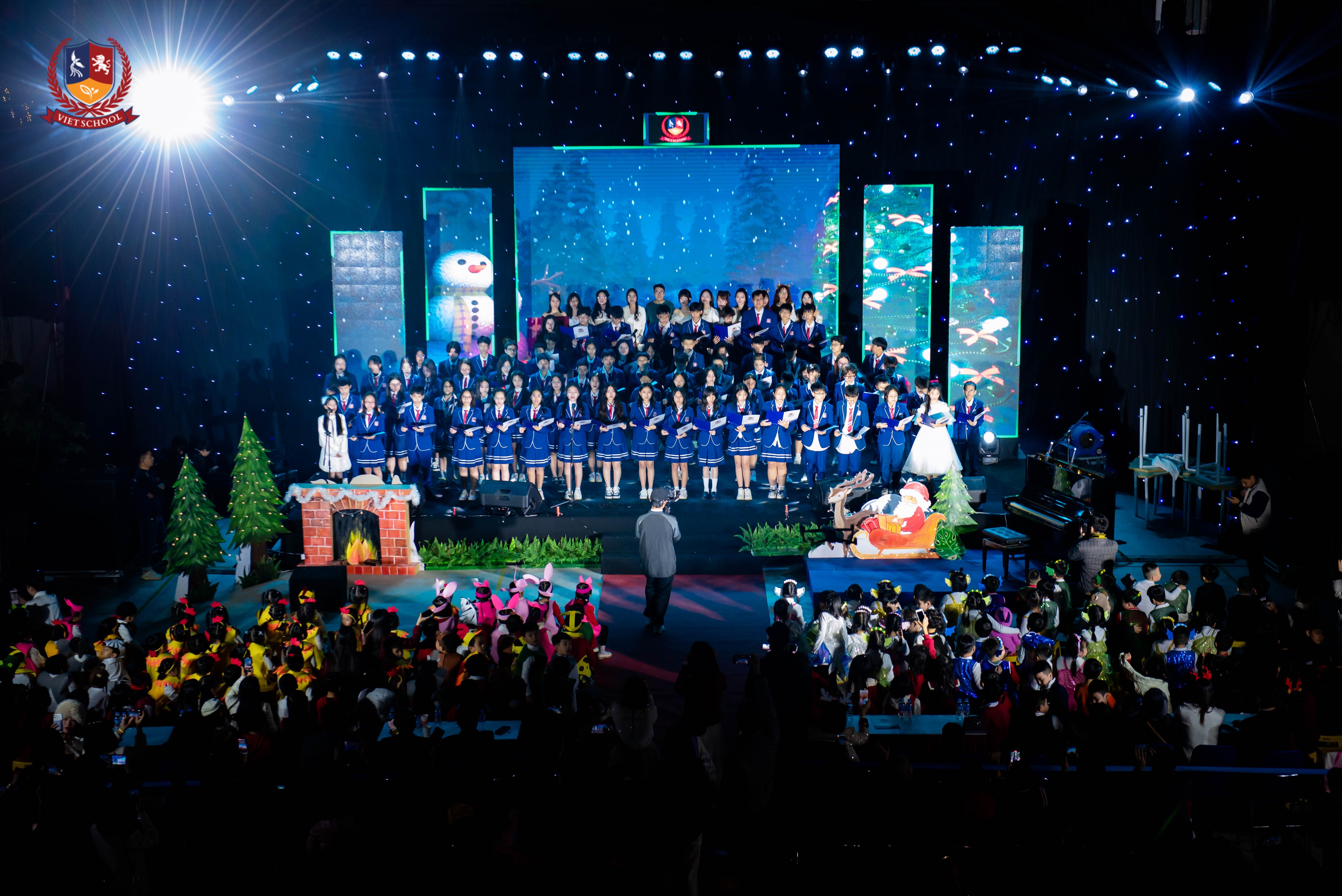 Vietschool khai giảng năm học mới: Đẩy mạnh năng lực số và ngôn ngữ toàn cầu cho học sinh