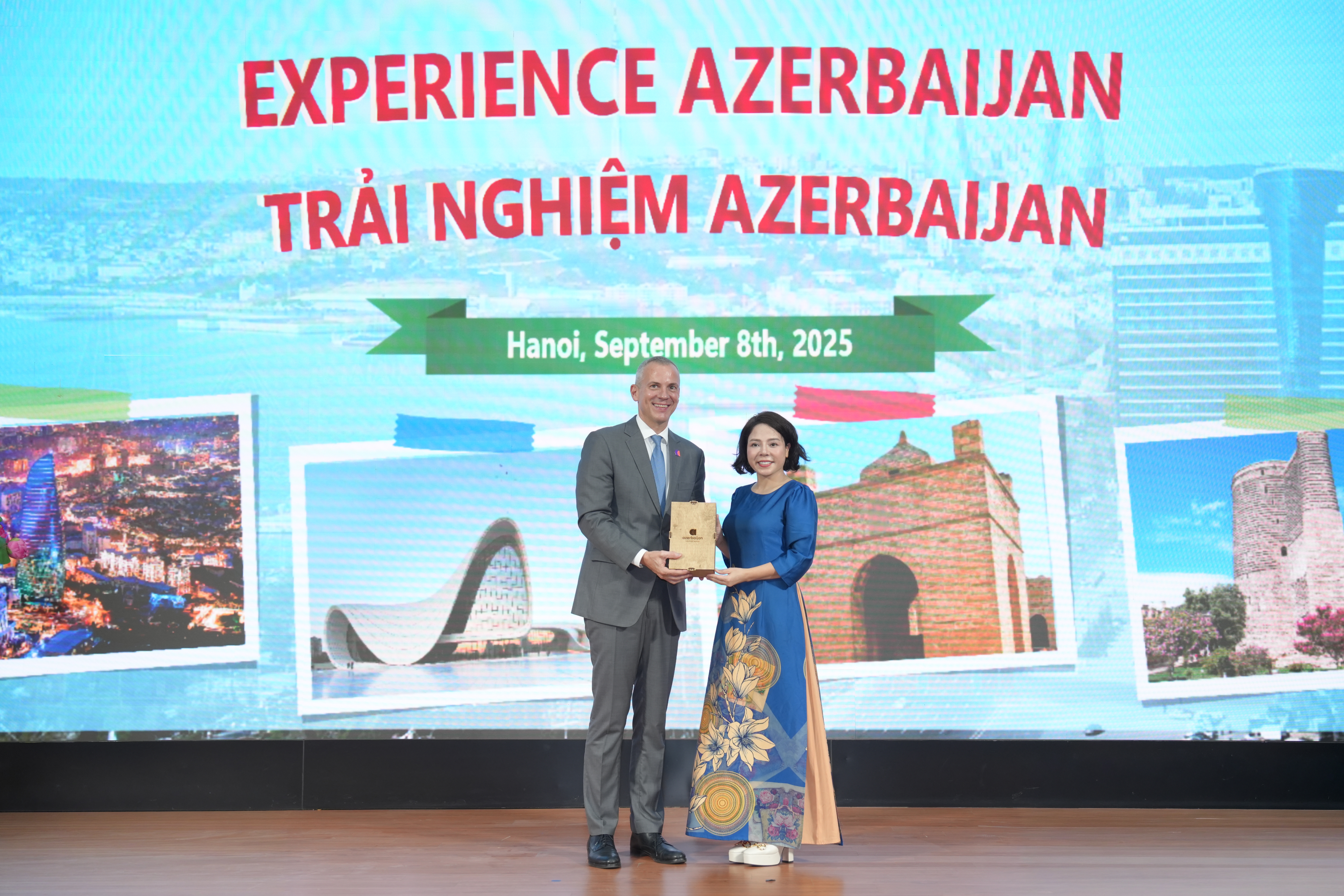 “Trải nghiệm Azerbaijan” - Cầu nối giao lưu văn hóa, du lịch và giáo dục quốc tế “Trải nghiệm Azerbaijan” - Cầu nối giao lưu văn hóa, du lịch và giáo dục quốc tế