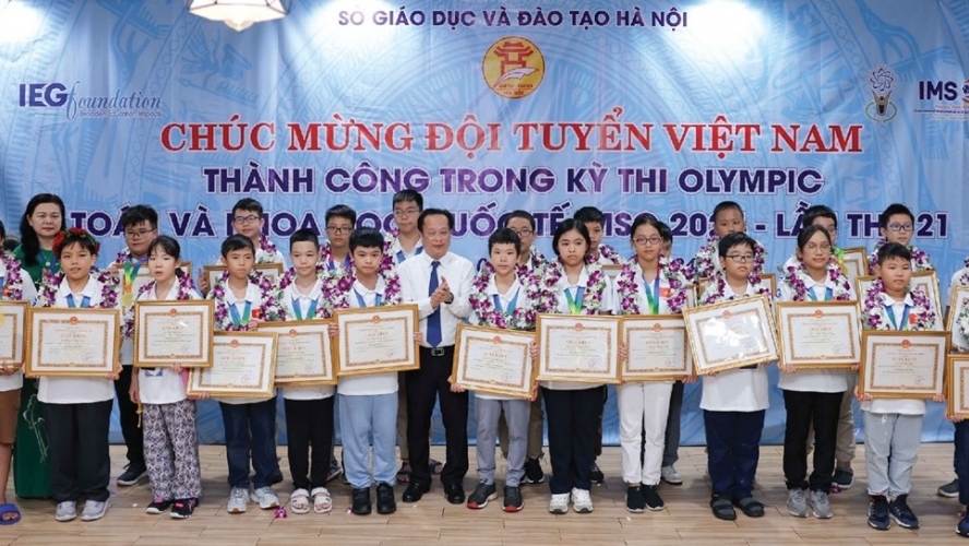 Học sinh Hà Nội xếp thứ 2 toàn đoàn Olympic Toán và Khoa học quốc tế 2024