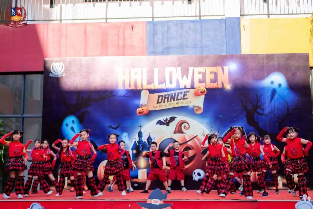 Công dân toàn cầu Vietschool toả sáng tại Lễ hội Halloween 2024