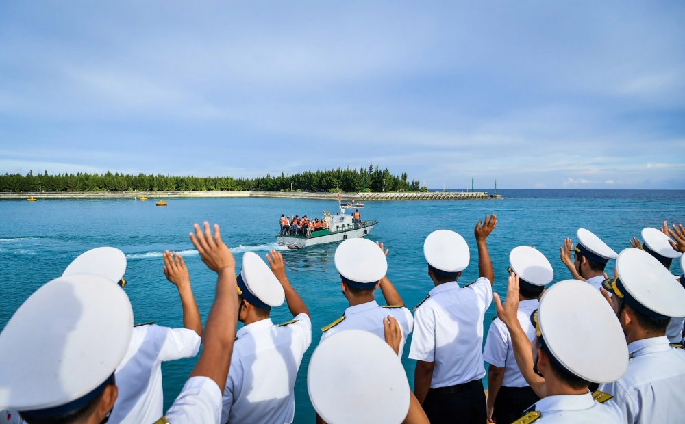 Để xây dựng hệ sinh thái xanh tại Trường Sa, nhiều chương trình ý nghĩa đã được phát động. Để xây dựng hệ sinh thái xanh tại Trường Sa, nhiều chương trình ý nghĩa đã được phát động.