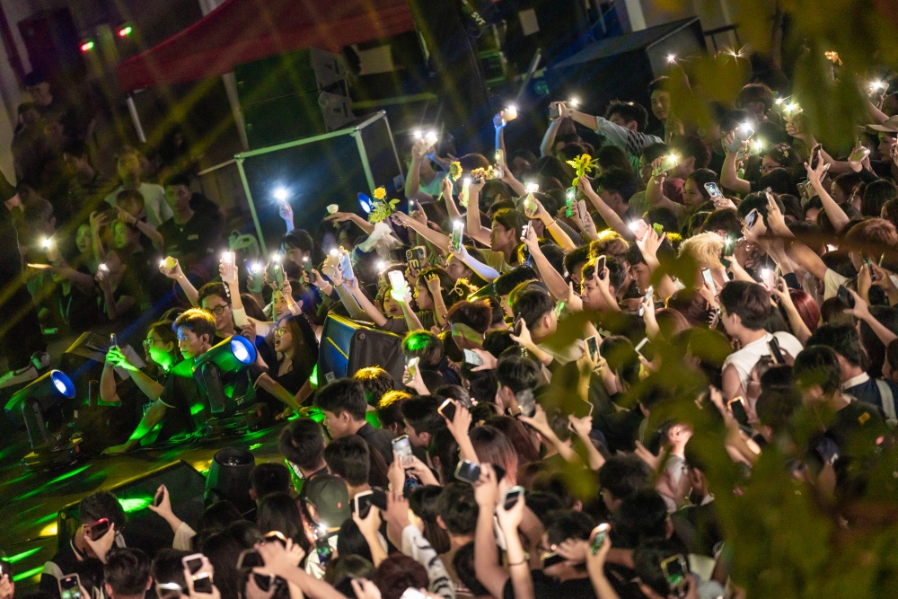 Bùng nổ đêm nhạc hội chào tân học sinh, sinh viên năm 2025 của HCCT