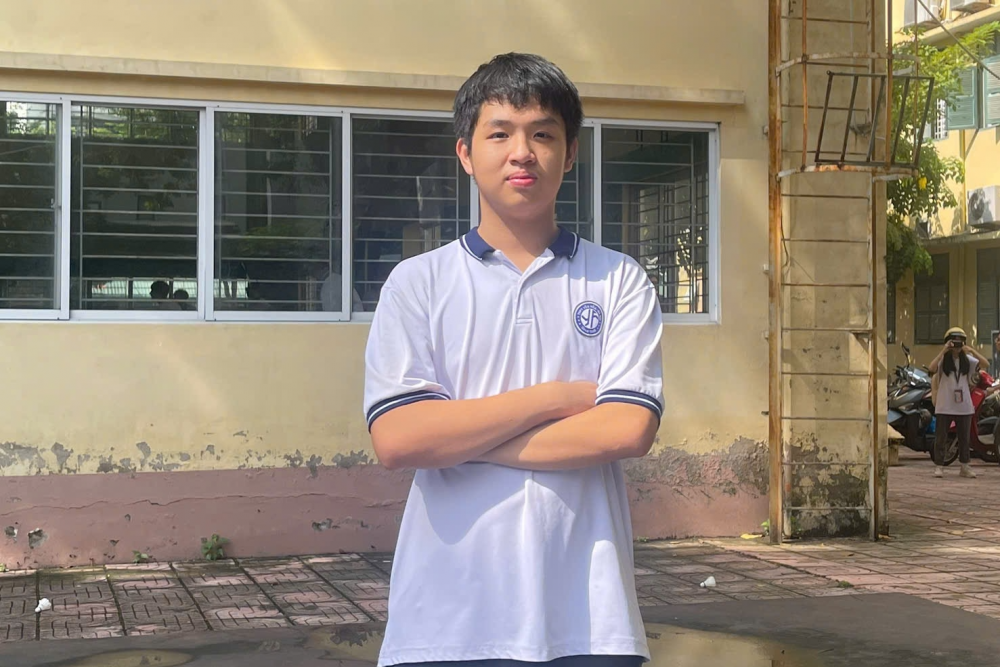 Nam sinh THPT Yên Hoà đạt điểm tuyệt đối kỳ thi học sinh giỏi của Hà Nội