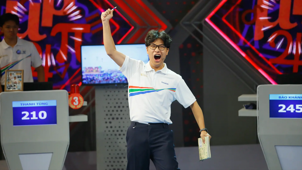 Hà Nội tuyên dương nhà vô địch Đường lên đỉnh Olympia năm thứ 25 Hà Nội tuyên dương nhà vô địch Đường lên đỉnh Olympia năm thứ 25