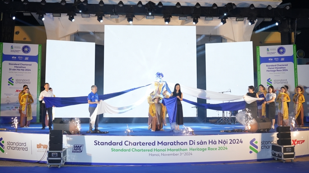 Khai mạc giải chạy Standard Chartered Marathon di sản Hà Nội 2024