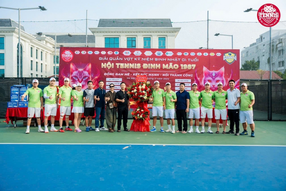 Hấp dẫn Giải quần vợt sinh nhật 1 năm hội Tennis Đinh Mão 1987