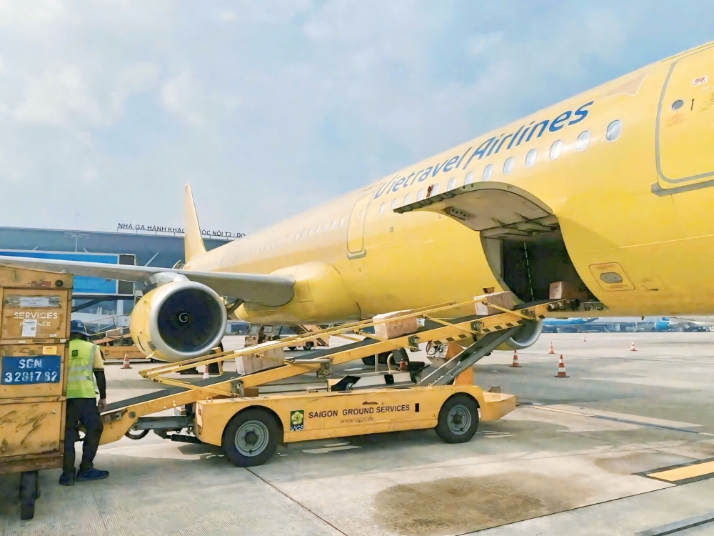 Vietravel Airlines tích cực triển khai chương trình hướng về miền Trung