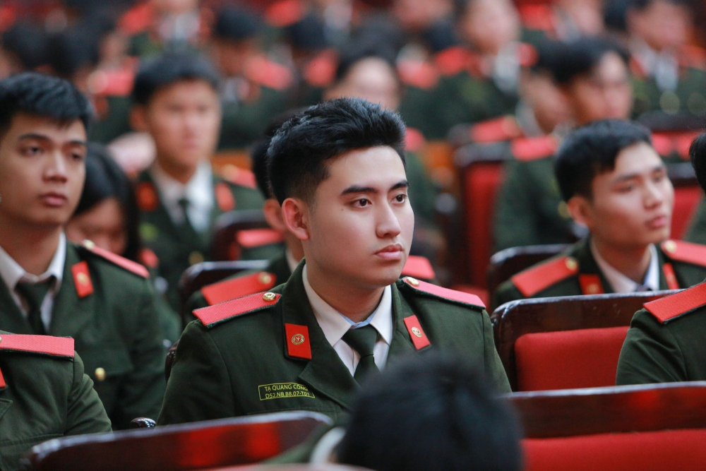 Thủ khoa Học viện An ninh Nhân dân và hành trình tôi luyện dưới “kỷ luật thép”