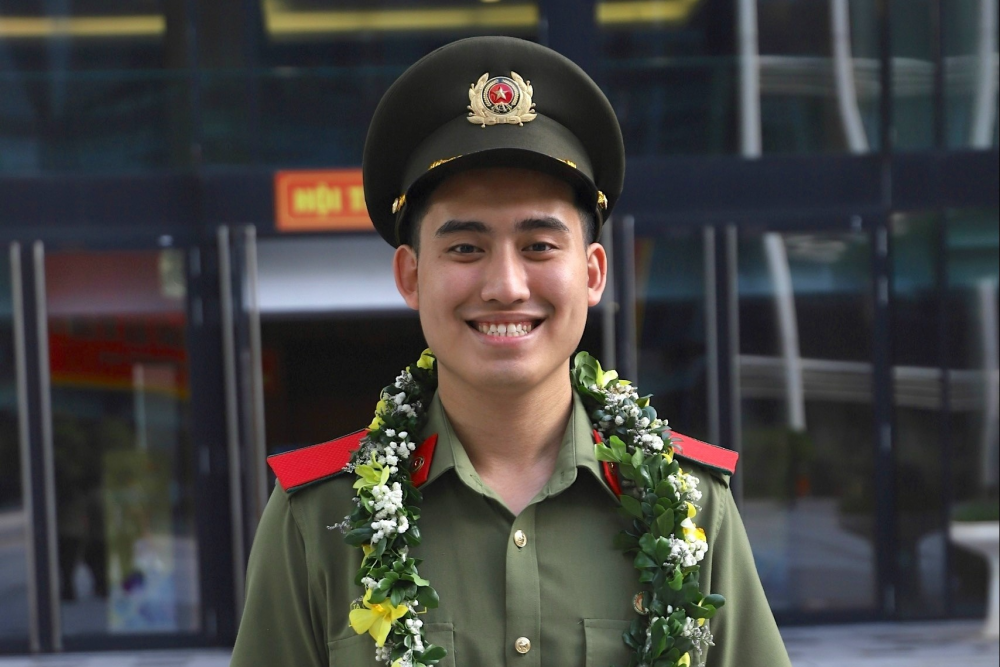 Thủ khoa Học viện An ninh Nhân dân và hành trình tôi luyện dưới “kỷ luật thép”