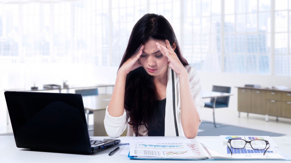 Áp lực chi tiêu cuối năm của người trẻ