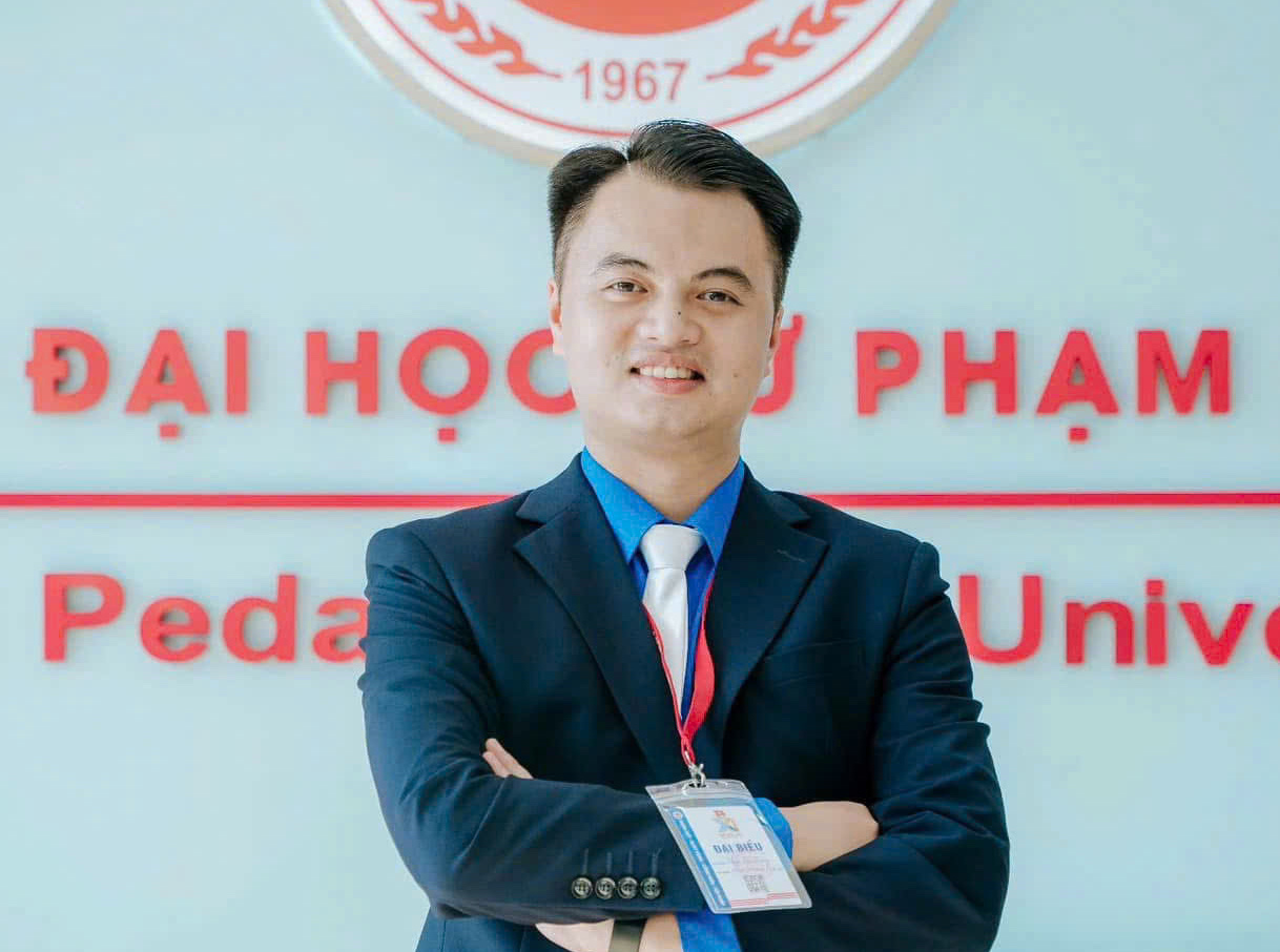 Tìm lại đam mê sau 10 năm: Hành trình đặc biệt của một thủ khoa sư phạm