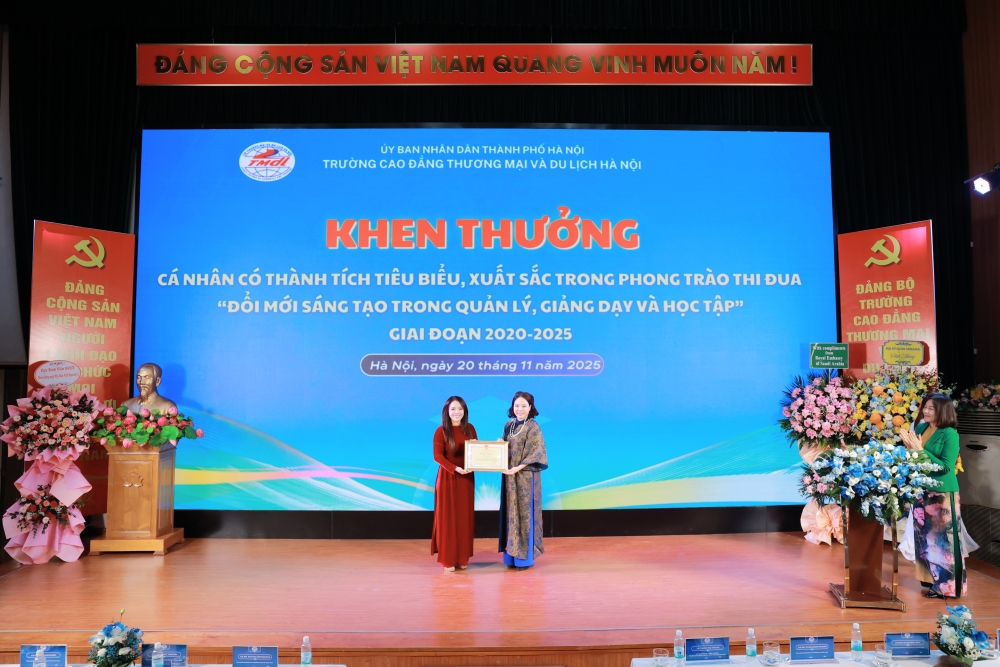 Khát vọng đổi mới trong dấu mốc 60 năm phát triển