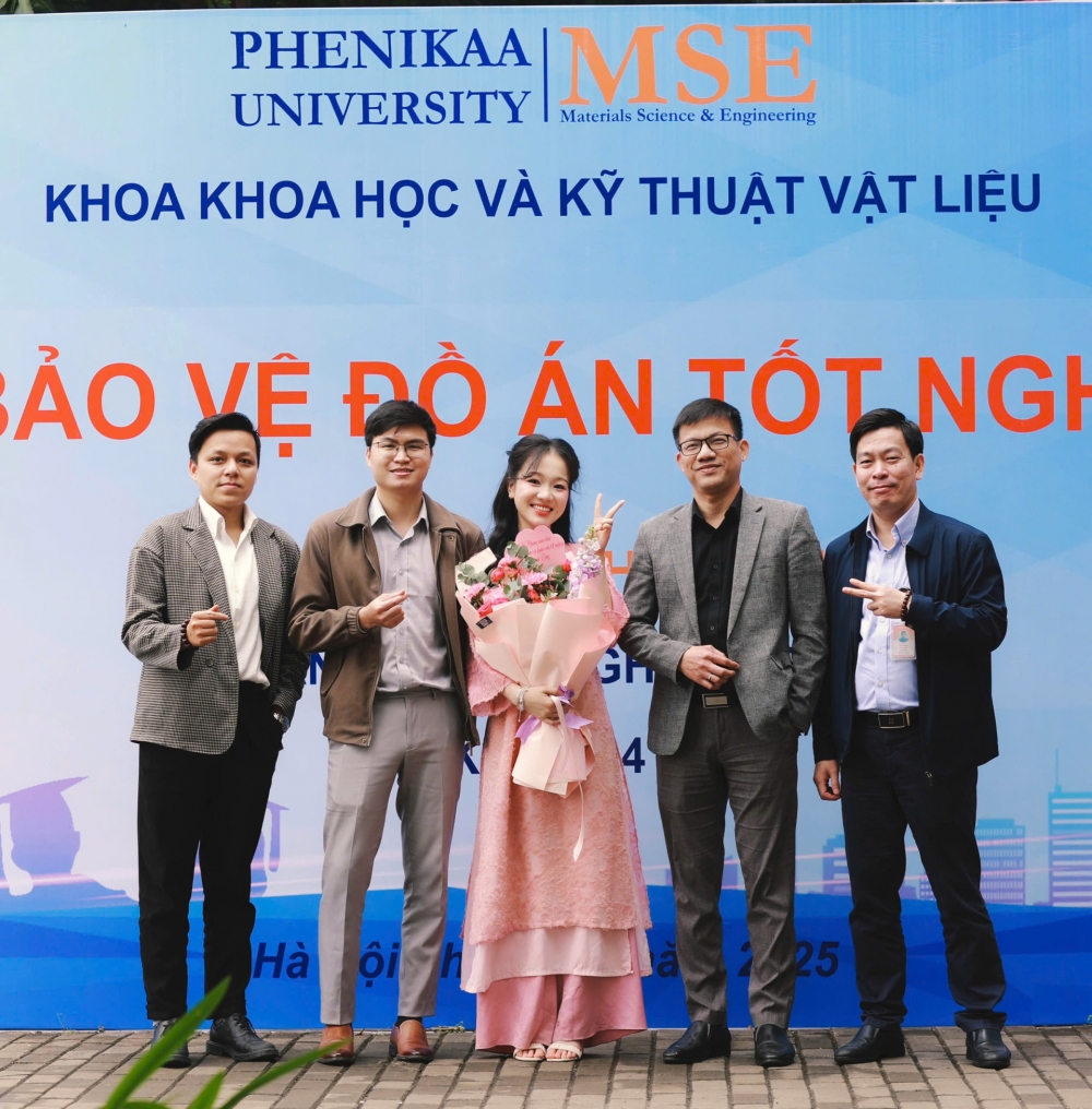 Nữ thủ khoa kép ngành Công nghệ Vật liệu và khát vọng chinh phục khoa học