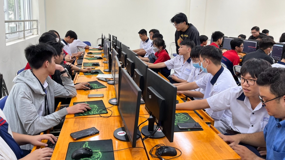 Thí điểm dạy AI tại trường phổ thông từ tháng 12/2025