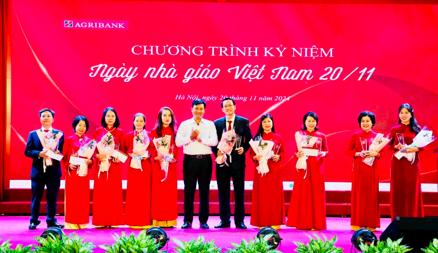 Nâng cao chất lượng cán bộ, nhân viên Agribank