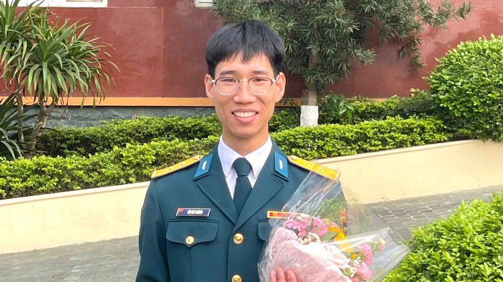 Thủ khoa Phòng không - Không quân lập "hat-trick" giải vàng Olympic Cơ học