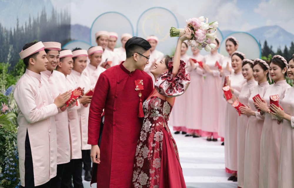 Áp lực "không hồi kết" của giới trẻ trong "mùa cưới"