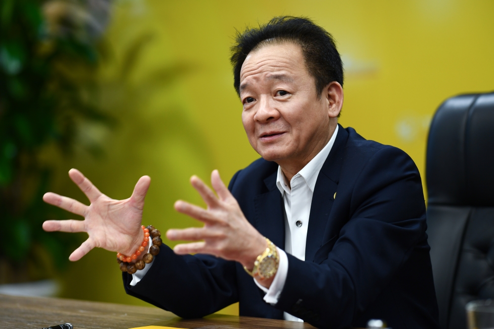 Khát vọng tạo giá trị bền vững từ năng lượng tái tạo của Bầu Hiển Khát vọng tạo giá trị bền vững từ năng lượng tái tạo của Bầu Hiển