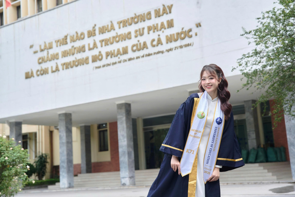 Hành trình chạm tới điểm số gần như tuyệt đối của thủ khoa sư phạm Ngữ văn Hành trình chạm tới điểm số gần như tuyệt đối của thủ khoa sư phạm Ngữ văn