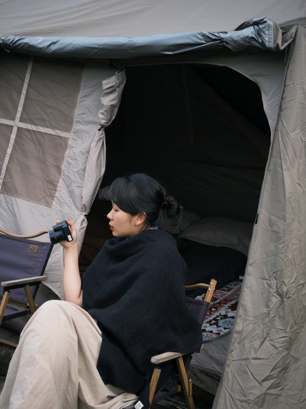 Ngủ bù, tiết kiệm và “nạp pin”: Người trẻ chọn ở yên trong kỳ nghỉ Tết Dương lịch năm nay