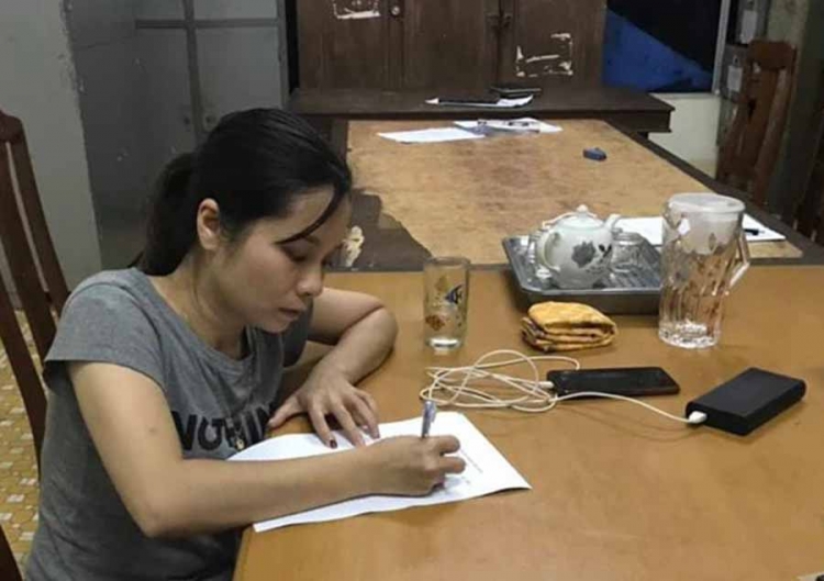 nguoi phu nu bi phat hon 12 trieu vi tung tin that thiet ve 4 nguoi tu tu vi dua hau re