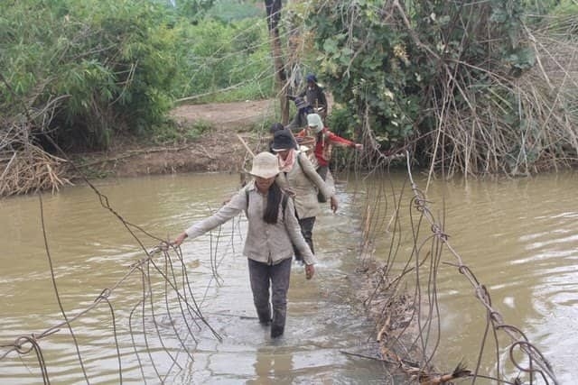 sup dat khi xay dung cau dan sinh 3 nguoi thuong vong