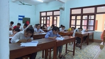 2 sự cố liên tiếp trong buổi thi môn Ngữ văn, 6.400 học sinh Quảng Bình phải thi lại