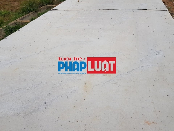Quảng Bình: Đường giao thông gần 10 tỷ vừa thi công xong đã nứt gãy chằng chịt quang binh duong giao thong gan 10 ty vua thi cong xong da nut gay chang chit