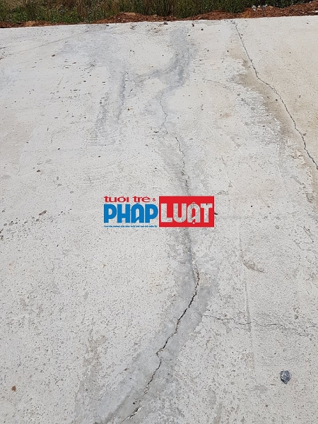 Quảng Bình: Đường giao thông gần 10 tỷ vừa thi công xong đã nứt gãy chằng chịt quang binh duong giao thong gan 10 ty vua thi cong xong da nut gay chang chit