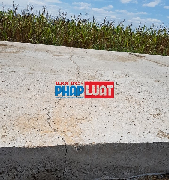 Quảng Bình: Đường giao thông gần 10 tỷ vừa thi công xong đã nứt gãy chằng chịt quang binh duong giao thong gan 10 ty vua thi cong xong da nut gay chang chit