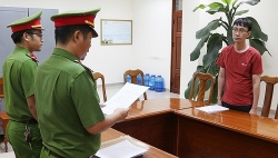 Bắt 1 cán bộ ngân hàng BIDV Quảng Bình lừa đảo chiếm đoạt 15 tỉ đồng
